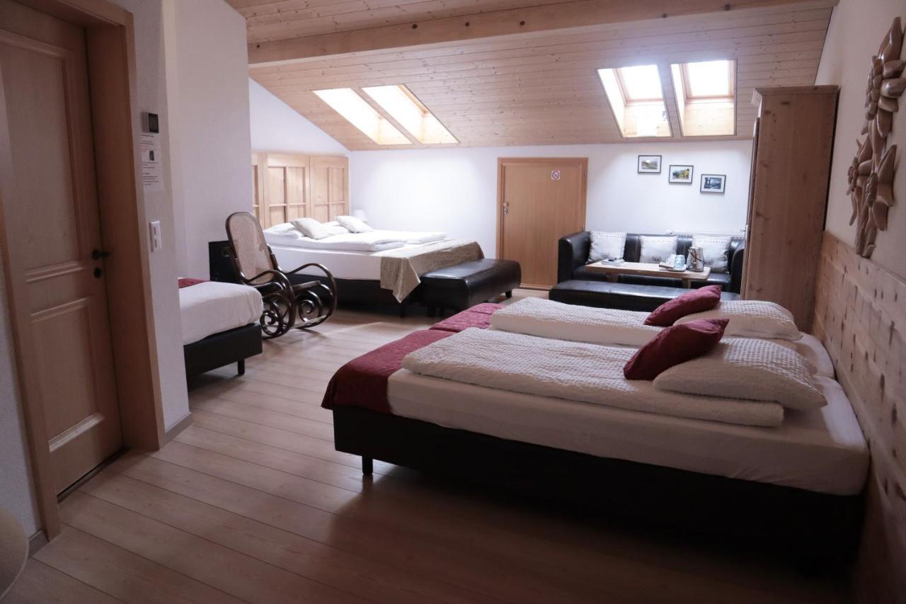 גרוייר Gruyere Rooms מראה חיצוני תמונה