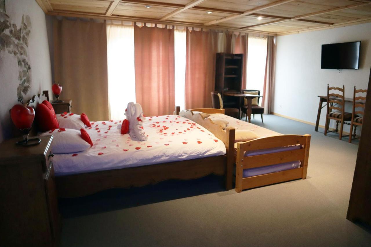 גרוייר Gruyere Rooms מראה חיצוני תמונה