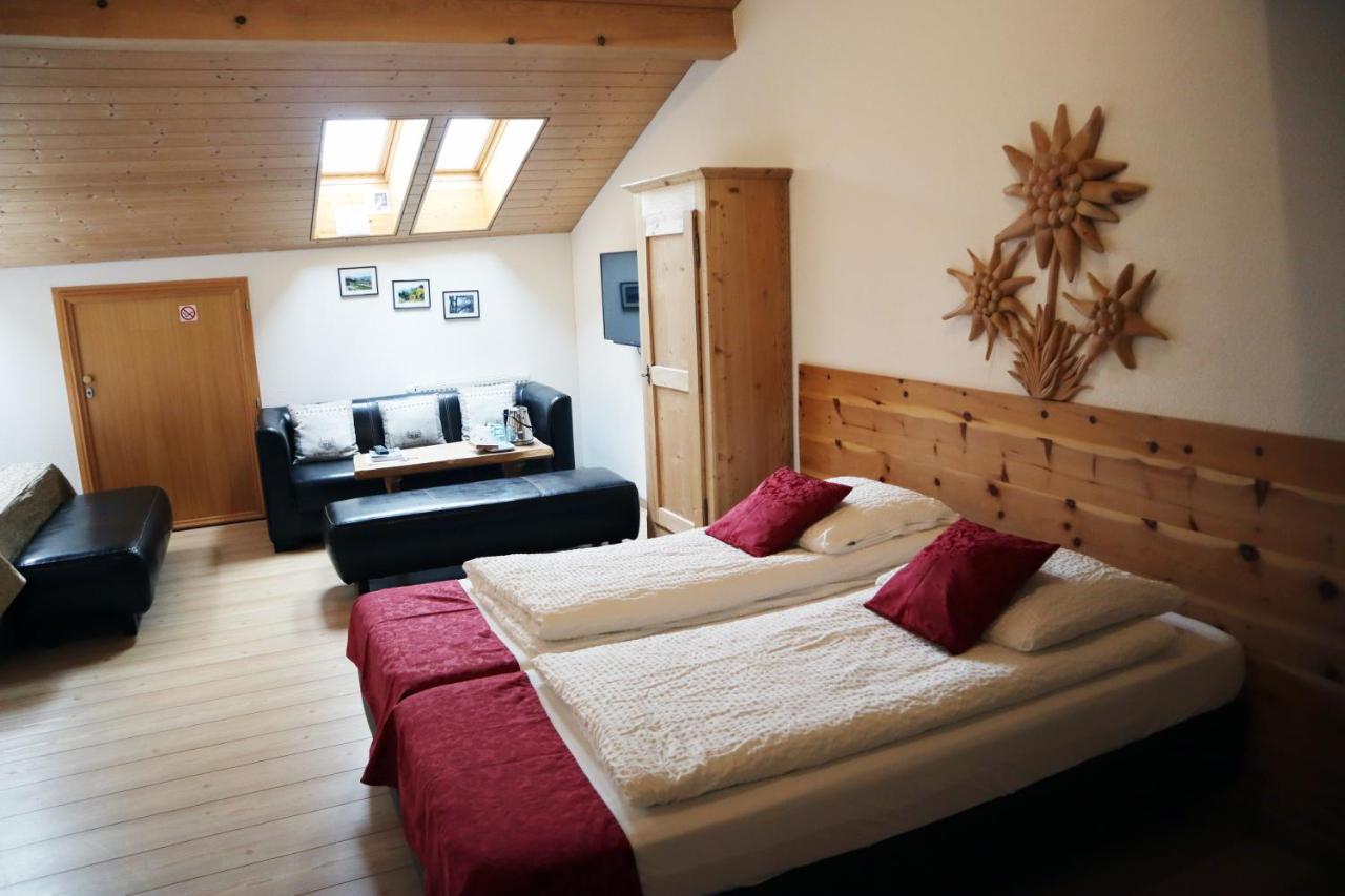 גרוייר Gruyere Rooms מראה חיצוני תמונה